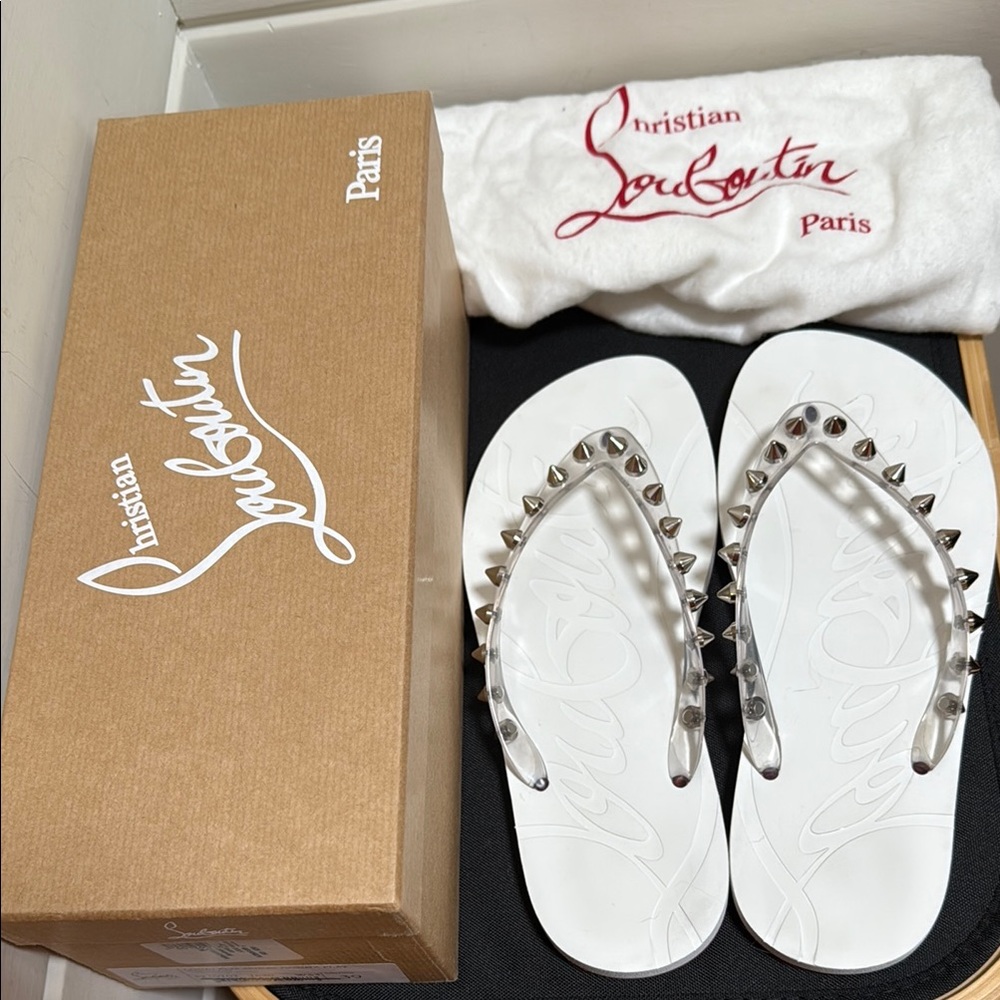 Christian Louboutin Loubi Donna Spike Red Sole Flip Flops W/US8